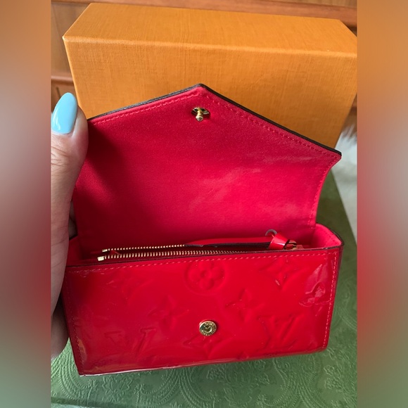 LV MONOGRAM POCHETTE LUCIE❤️ - Picture 9 of 17